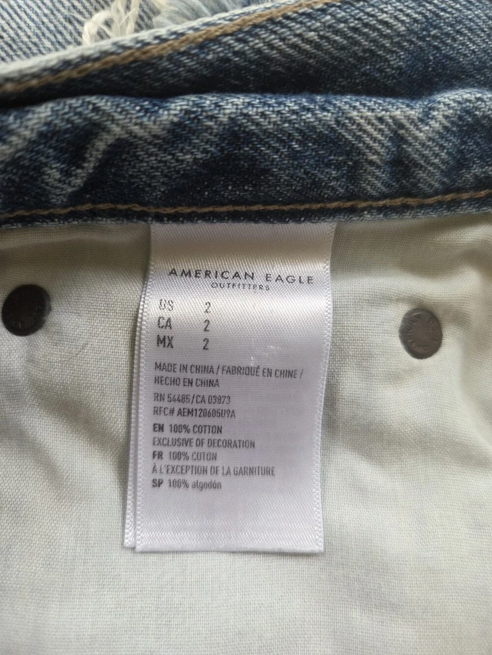 American Eagle 90's Boyfriend Distressed Button Fly Baggy Denim Shorts Size 2